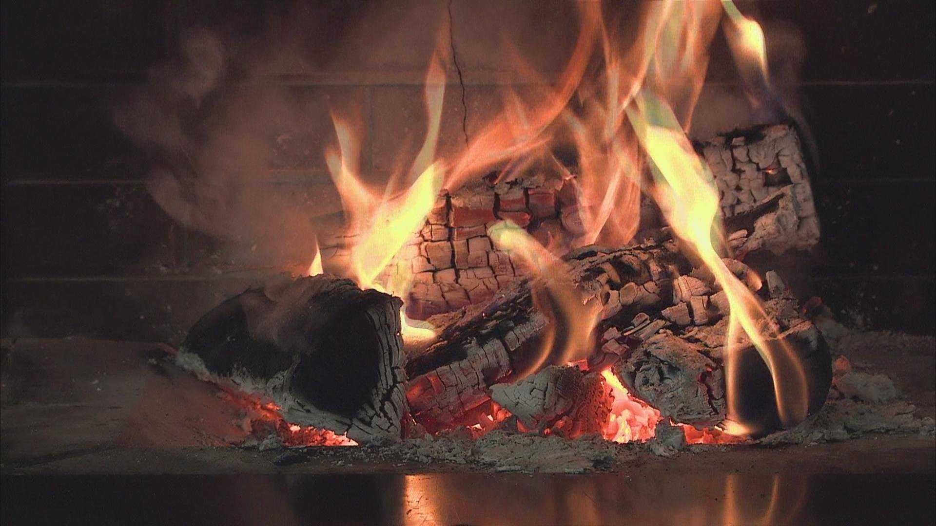 Обои на компьютер камин
